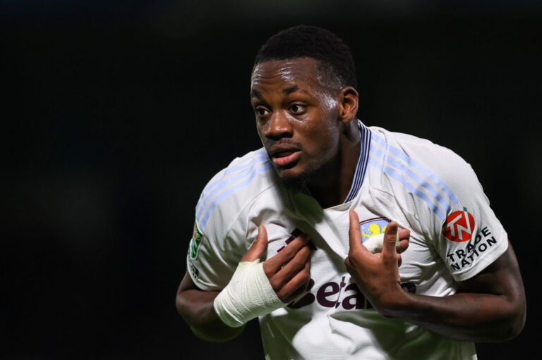 Meeting between Barcelona and star Premier League striker revealed