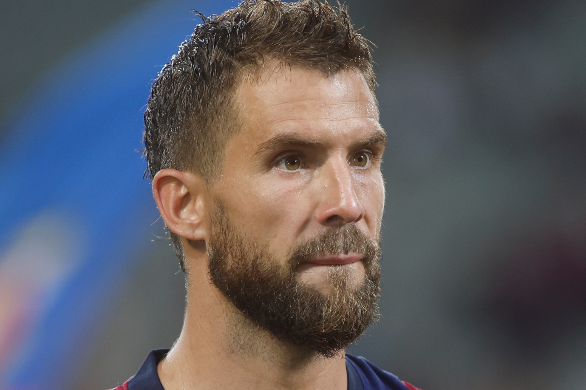 Barcelona confirm defender to be out for four weeks with injury