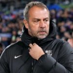 Hansi Flick takes Barcelona star aside over mistakes