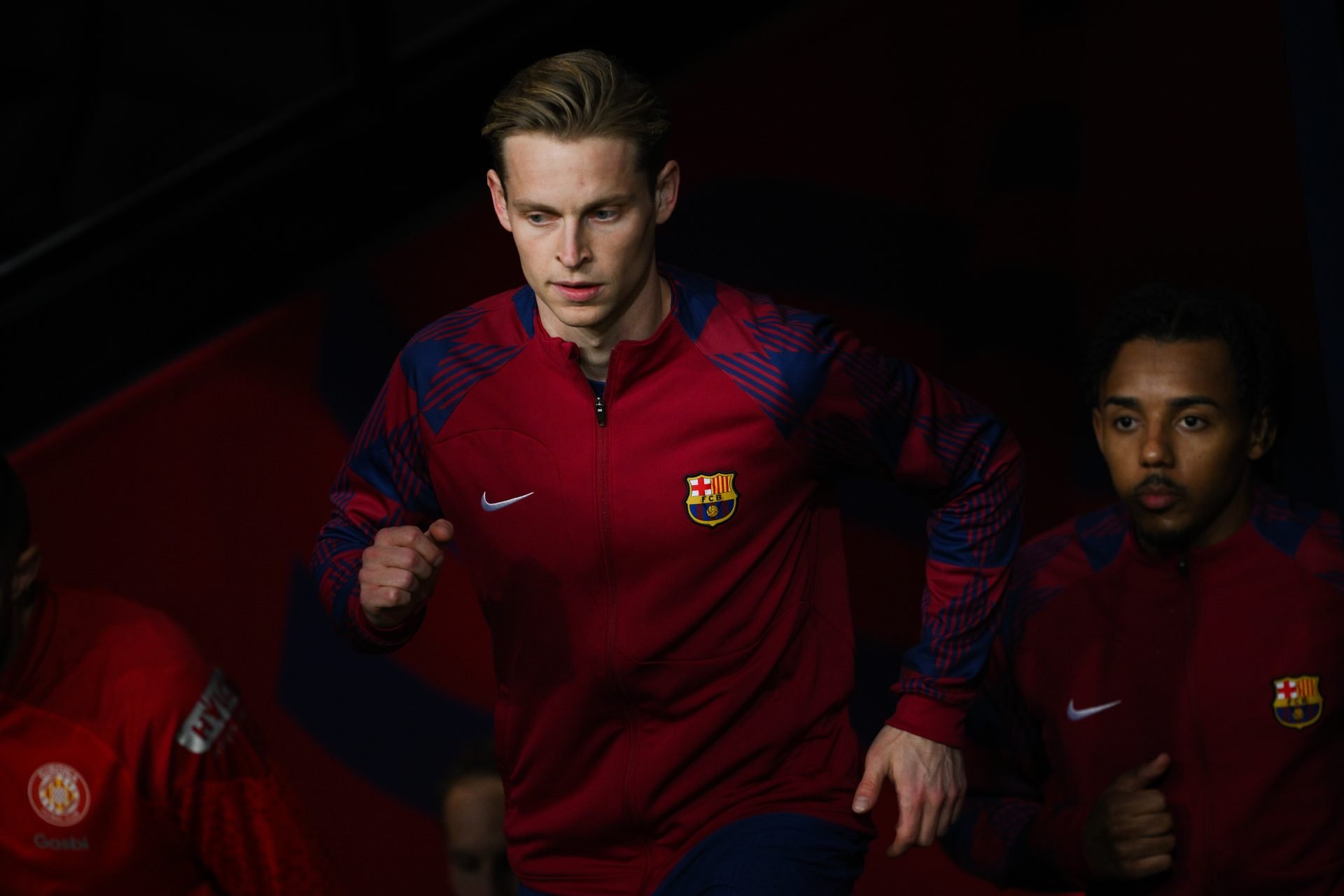 Contract Stalemate Between Frenkie de Jong and Barcelona Continues