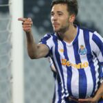Manchester City persist with deadline deal for â‚¬60m midfielder