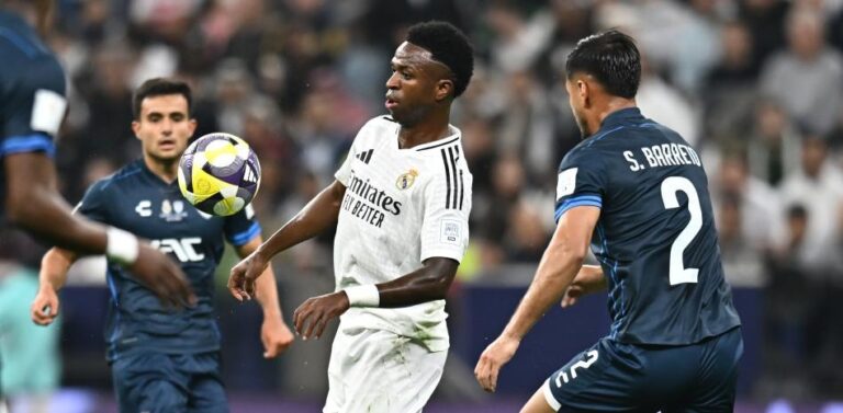 Former Barcelona president keen for Vinicius Junior to leave Real Madrid