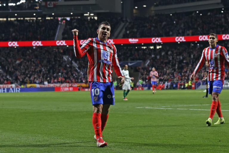 Atletico Madrid forward to be hit with lengthy ban after insulting referee