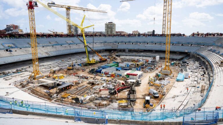 Barcelona resigned to pushing Camp Nou return back to next season