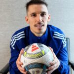 Spain star admits he 'dreams of playing for Barcelona'