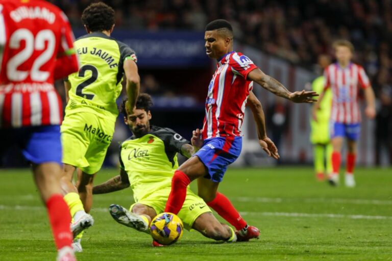Fresh doubt cast over Reinildo Mandava renewal at Atletico Madrid