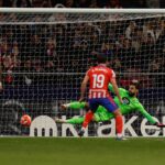 Barcelona eye audacious move for Robert Lewandowski successor