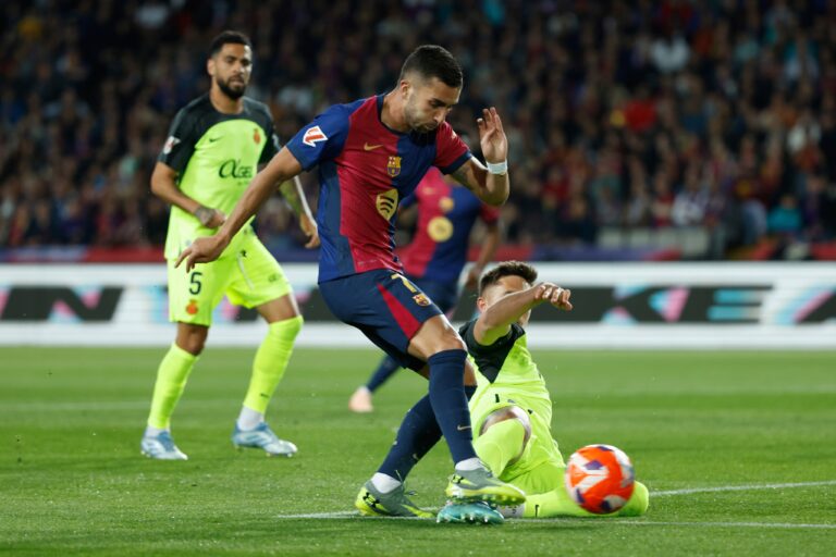 Barcelona edge past Mallorca to extend La Liga advantage