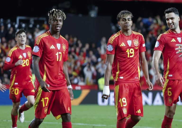 Barcelona make major transfer call