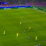 Robert Lewandowski doubles up as Barcelona go 3-0 ahead