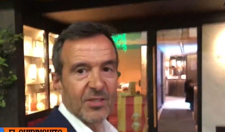 Jorge Mendes admits uncertainty over future of Barcelona man