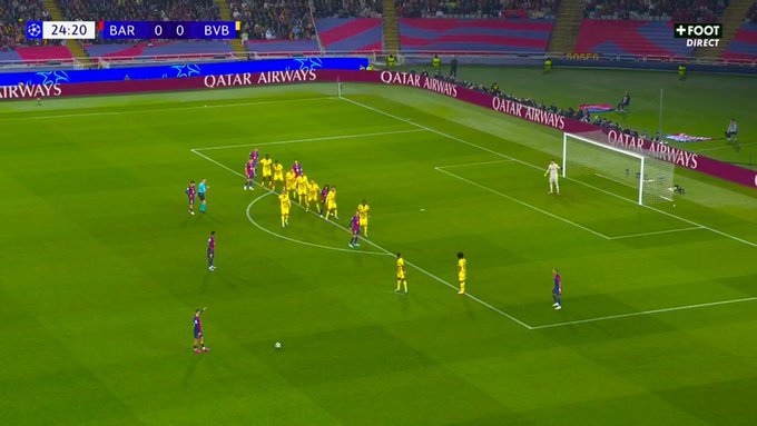 Barcelona strike first blow as Raphinha scores