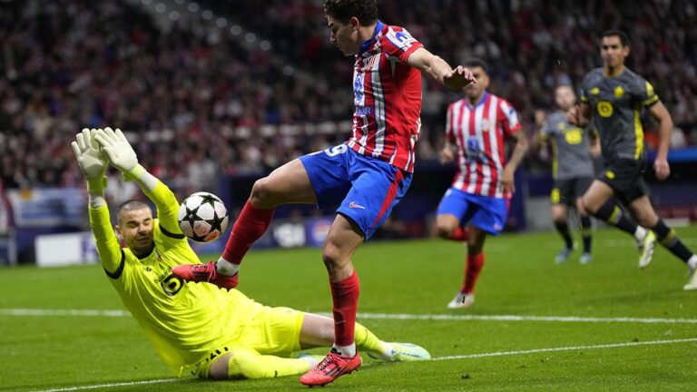 Aston Villa launch offer for Manchester United and Barcelona target