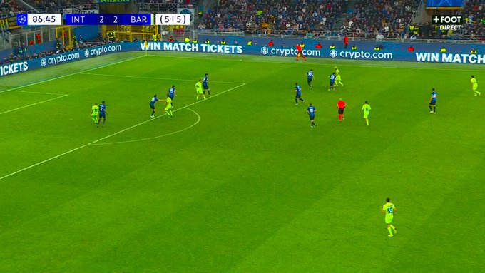 Raphinha scores as Barcelona complete comeback against Inter