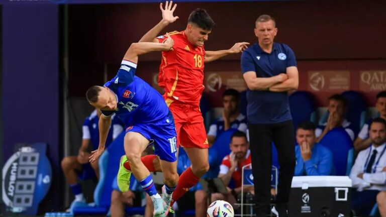 Barcelona defender set for surgery after injury on international duty -
