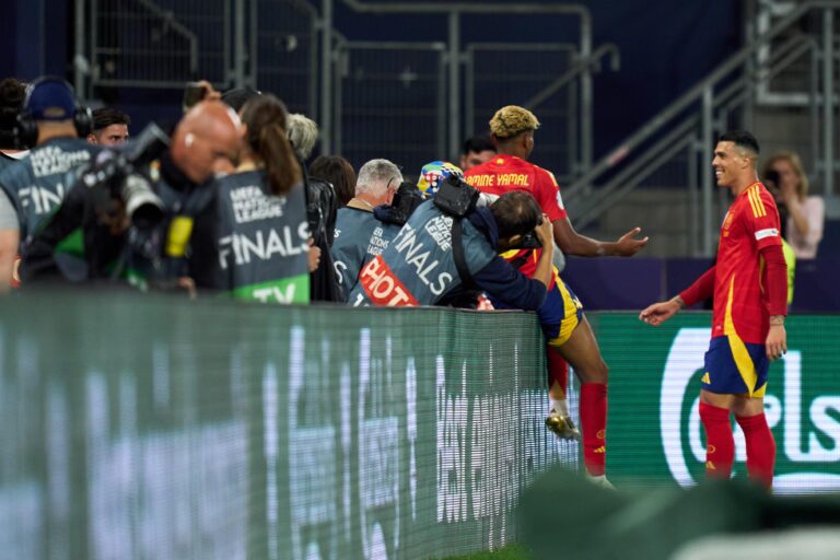 Lamine Yamal stands out again