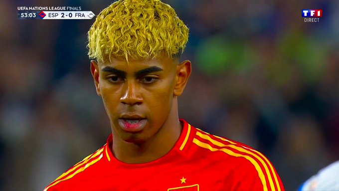 Spain extend lead against France as Lamine Yamal scores